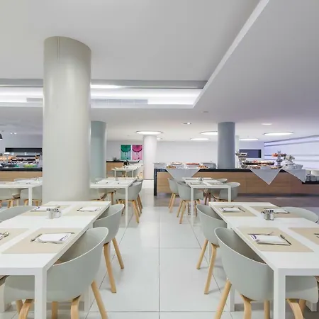 Hotel Garbi Ibiza & Playa d'en Bossa